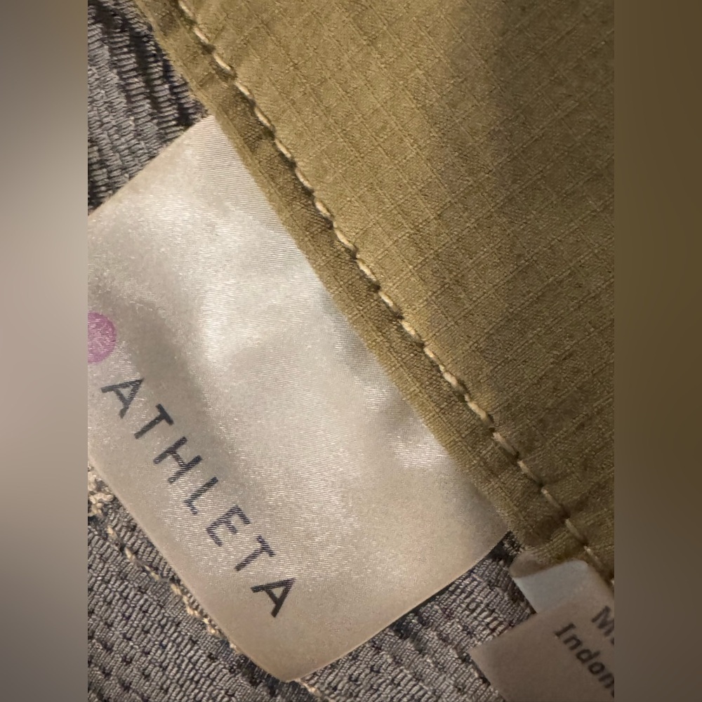 Athleta Olive Skort, Size 8 - Picture 8 of 11
